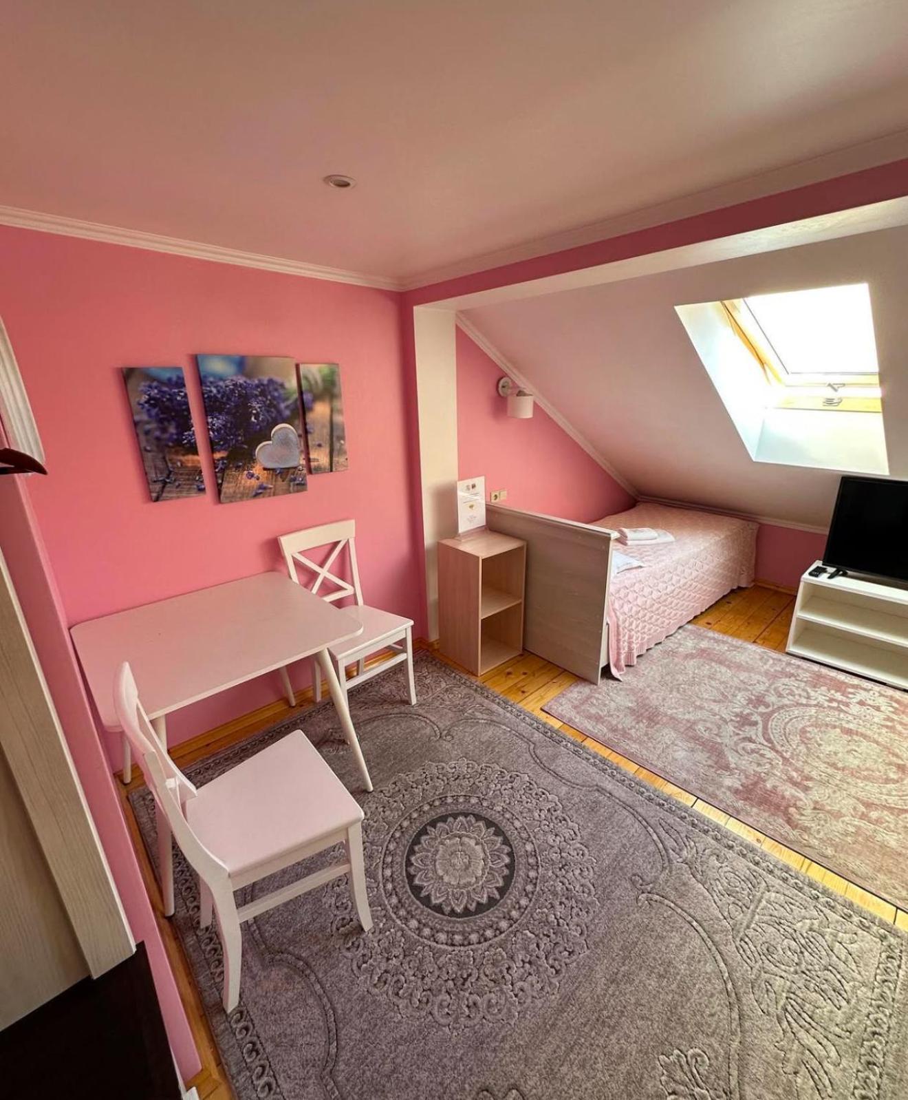 Appartamento Аpartment For Lady Černivci Esterno foto